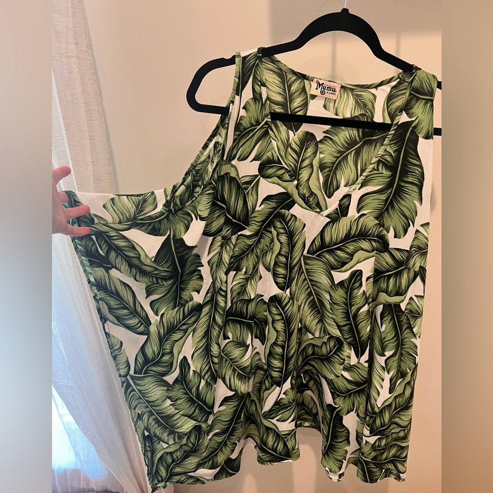 Show me your mumu tunic with cold shoulder size XL tropical print